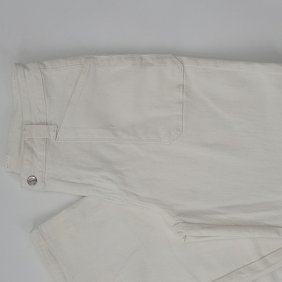 Women's White Wide-Leg Jeans - Picture 9 of 16